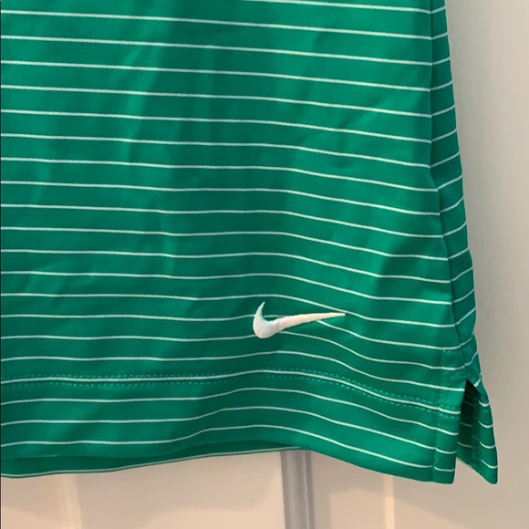 Women’s Nike Golf Shirt - Picture 3 of 4